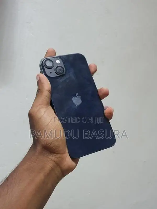 Apple iPhone 13 (Used)