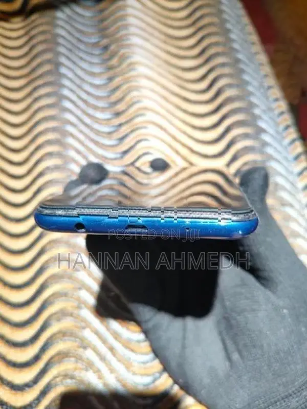 Samsung Galaxy A10 (Used)