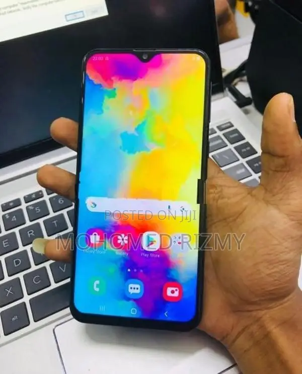 Samsung Galaxy M20 4GB 64GB (Used)