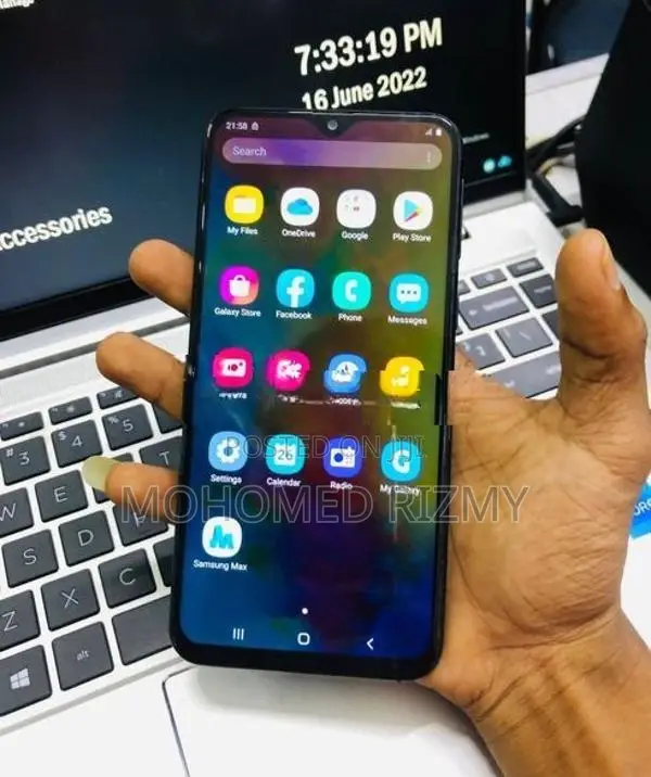 Samsung Galaxy M20 4GB 64GB (Used)