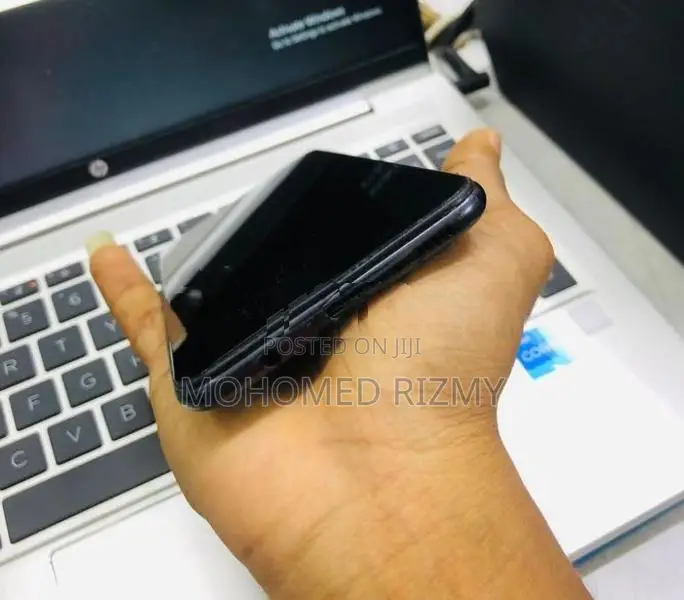 Samsung Galaxy M20 4GB 64GB (Used)