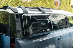 Land Rover Defender 110 P300 X Dynamic 2023