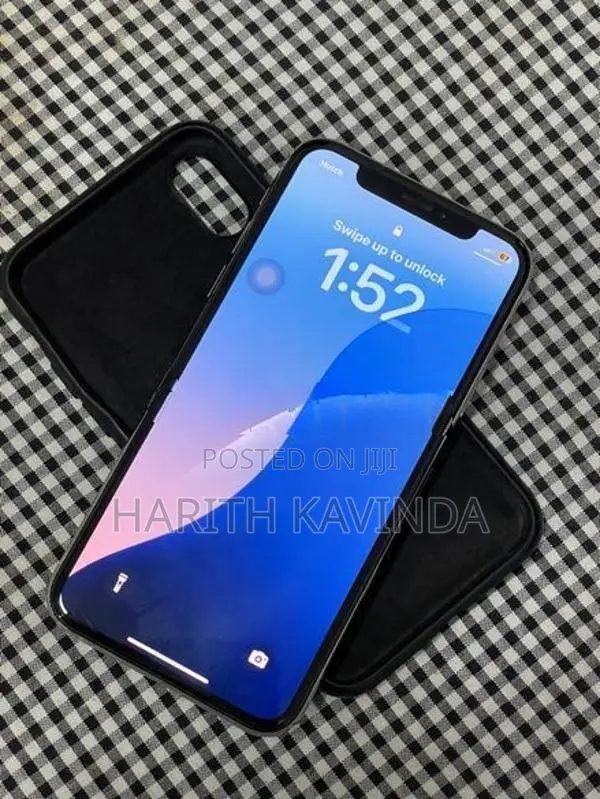 Apple iPhone XS (Used)