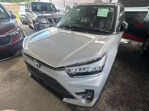 Toyota Raize 1.2L Hybrid 2026