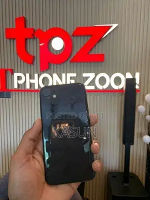 Apple iPhone 11 (Used)