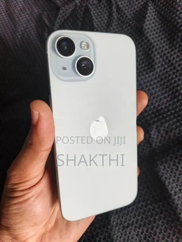 Apple iPhone 15 128GB 96BH (Used)