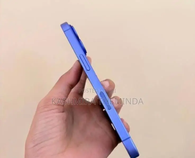 Apple iPhone 16 (Used)