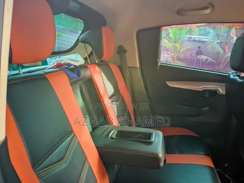 Mahindra KUV 100 SPORTS 2021