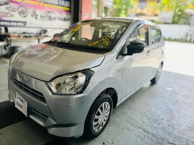 Daihatsu Mira L 2024