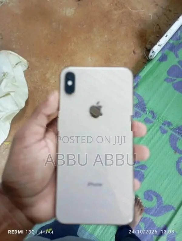 Apple iPhone XS Max (Used)