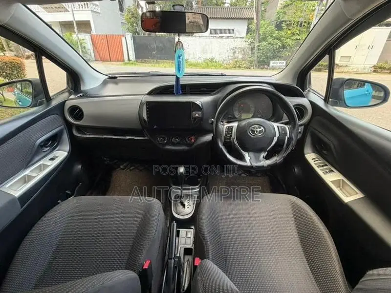 Toyota Vitz KSP130 2015