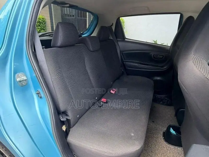 Toyota Vitz KSP130 2015