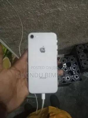 Apple iPhone 8 (Used)
