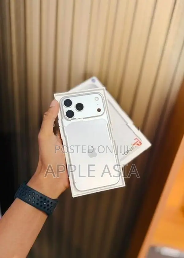 Apple iPhone 17 Pro Max (Used)