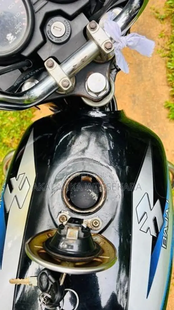 Bajaj CT100 2010