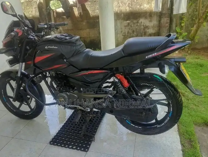 Bajaj Pulsar 150 2013
