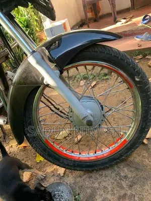 Bajaj CT100 2016