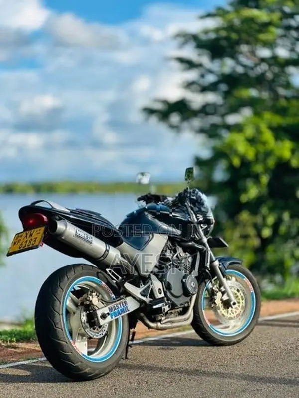 Honda Hornet 2012