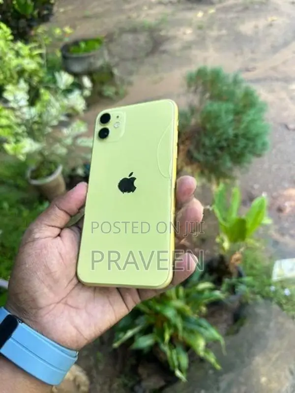 Apple iPhone 11 128GB (Used)