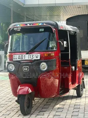 Bajaj RE 2015