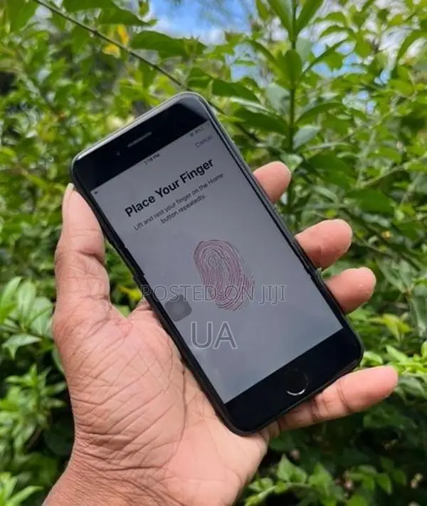 Apple iPhone 7 128GB (Used)