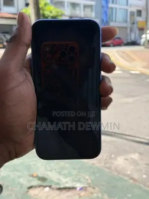 Apple iPhone 16 (Used)