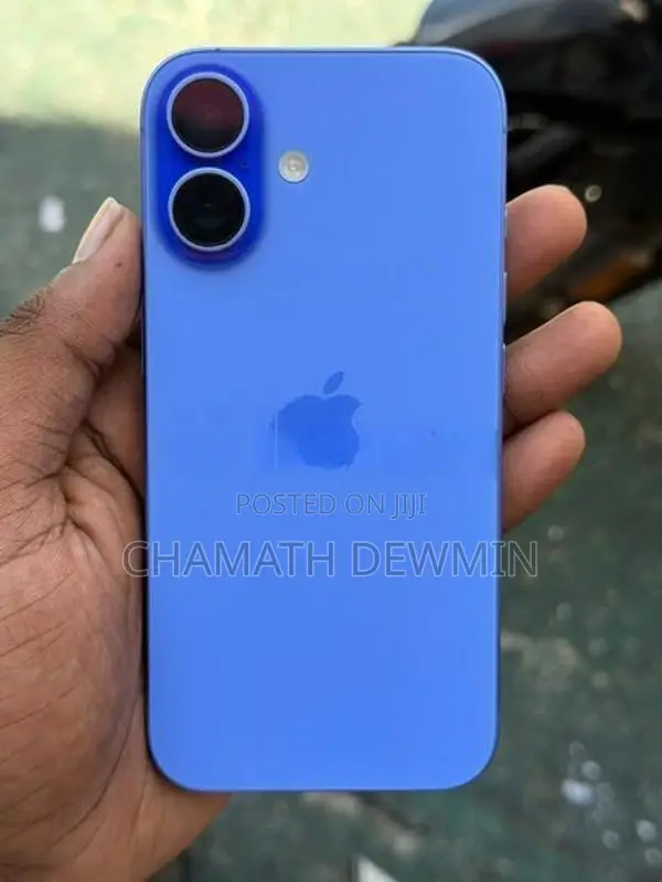 Apple iPhone 16 (Used)