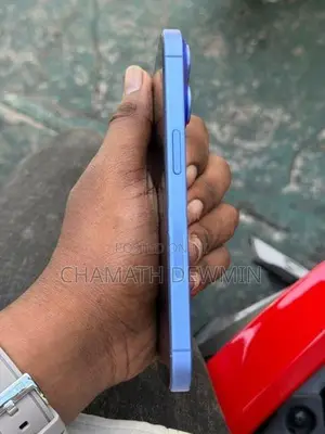 Apple iPhone 16 (Used)