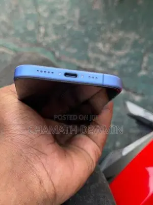 Apple iPhone 16 (Used)