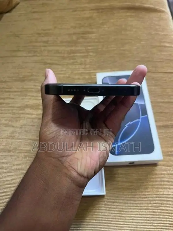 Apple iPhone 16 Pro Max (Used)