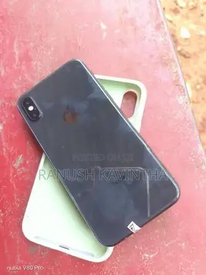 Apple iPhone X (Used)