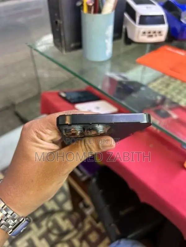 Apple iPhone 15 Pro Max 256GB Titanium (Used)