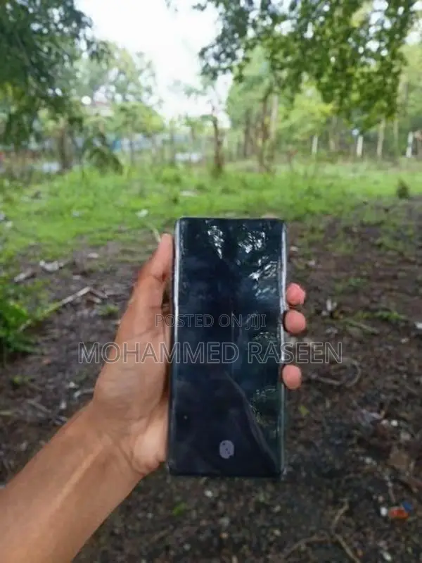 iqoo (Used)