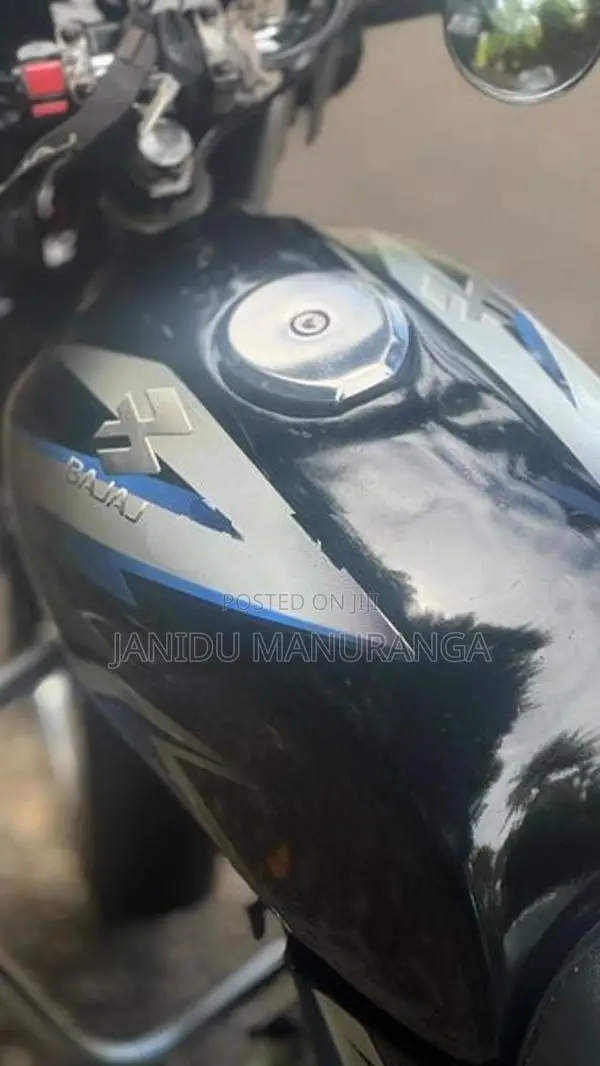 Bajaj CT100 2011