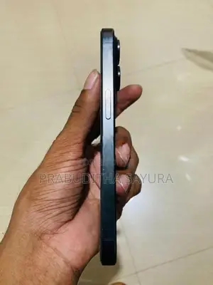 Apple iPhone 15 Pro (Used)