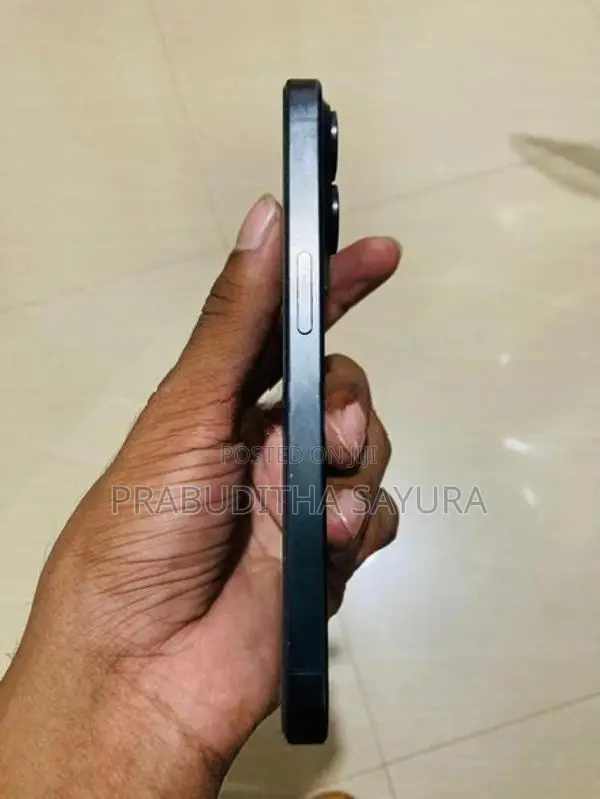 Apple iPhone 15 Pro (Used)