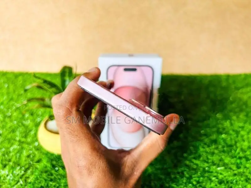 Apple iPhone 15 128GB (Used)
