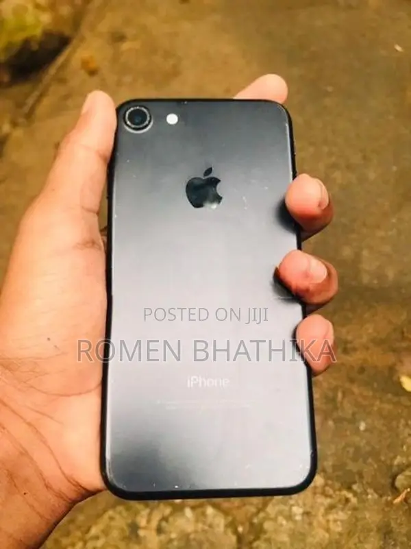 Apple iPhone 7 (Used)
