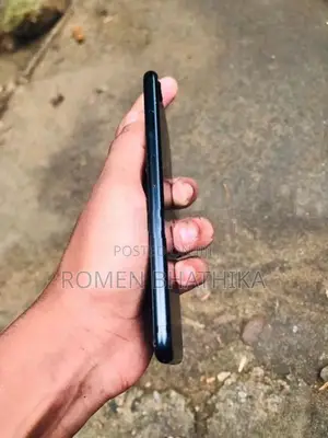Apple iPhone 7 (Used)