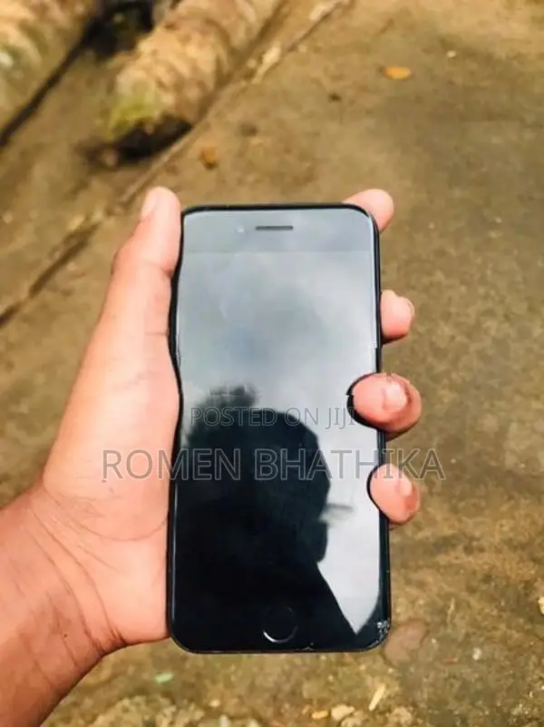 Apple iPhone 7 (Used)