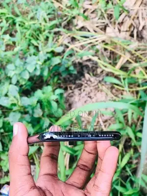 Apple iPhone X (Used)