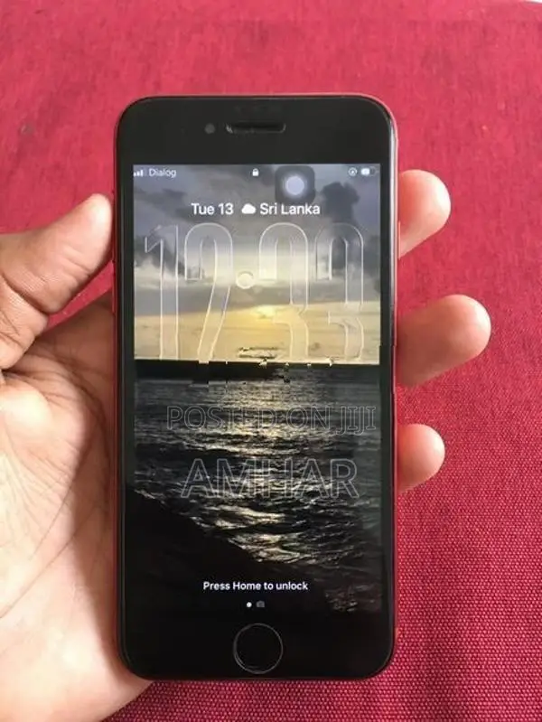 Apple iPhone SE 2 (Used)