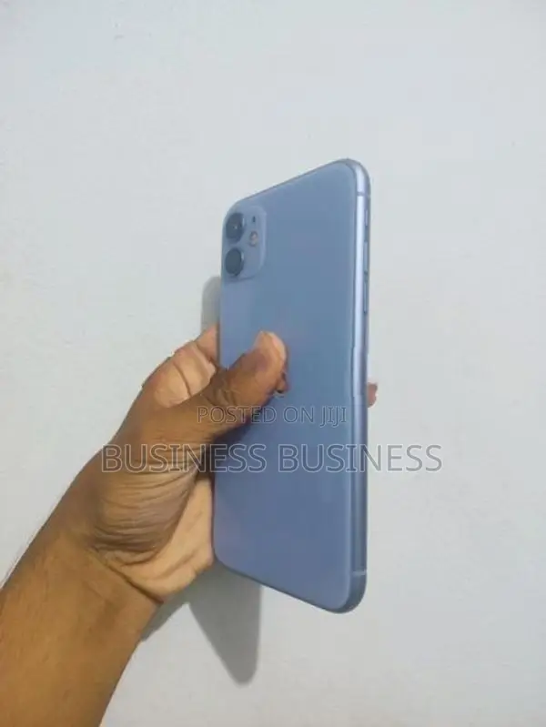 Apple iPhone 11 (128GB) (Used)