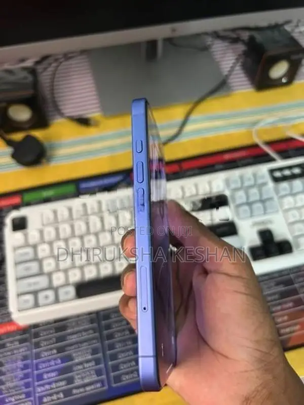 Apple iPhone 16 GB (Used)
