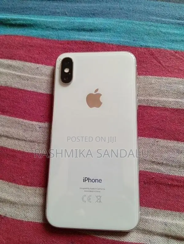 Apple iPhone XS (Used)
