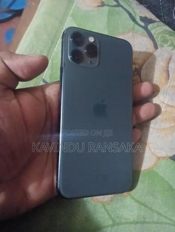 Apple iPhone 11 Pro 256GB (Used)