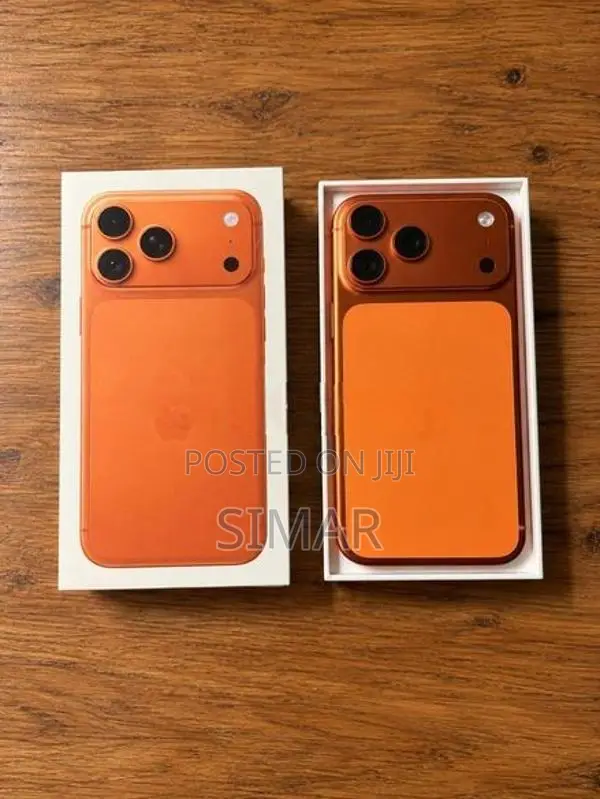 Apple iPhone 17 Pro Max 256GB Cosmic Orange (Used)