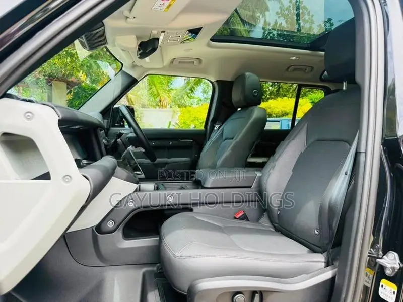 Land Rover Defender Dynamic Highest 2021