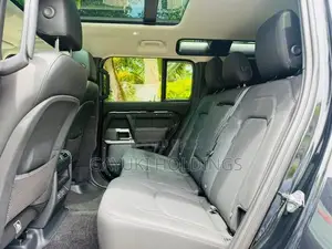 Land Rover Defender Dynamic Highest 2021
