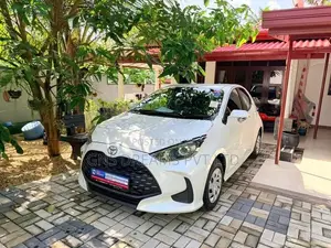Toyota Yaris X LIMITED 2024